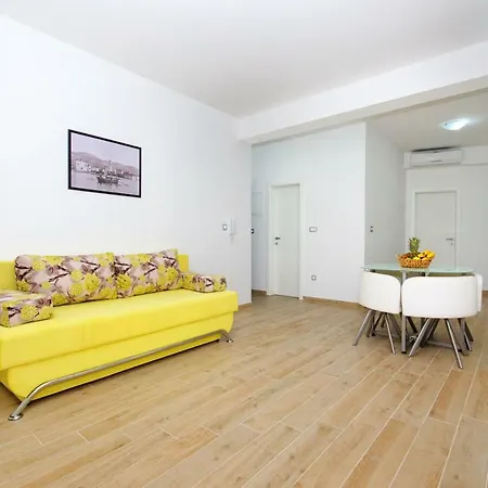 Lägenhet Keli Kaštel Stari