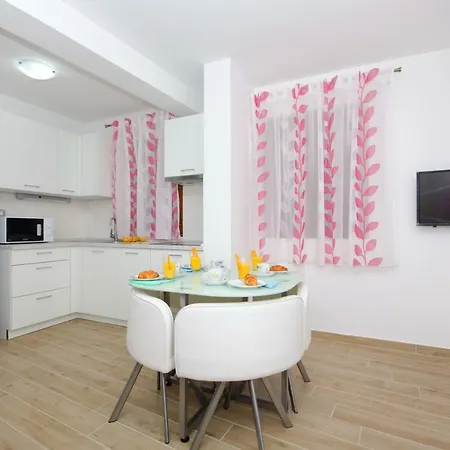 Apartman Keli *